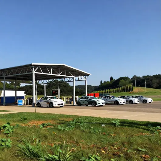 Descubra o Aeroclube de Pará de Minas Descubra o Aeroclube de Pará de Minas